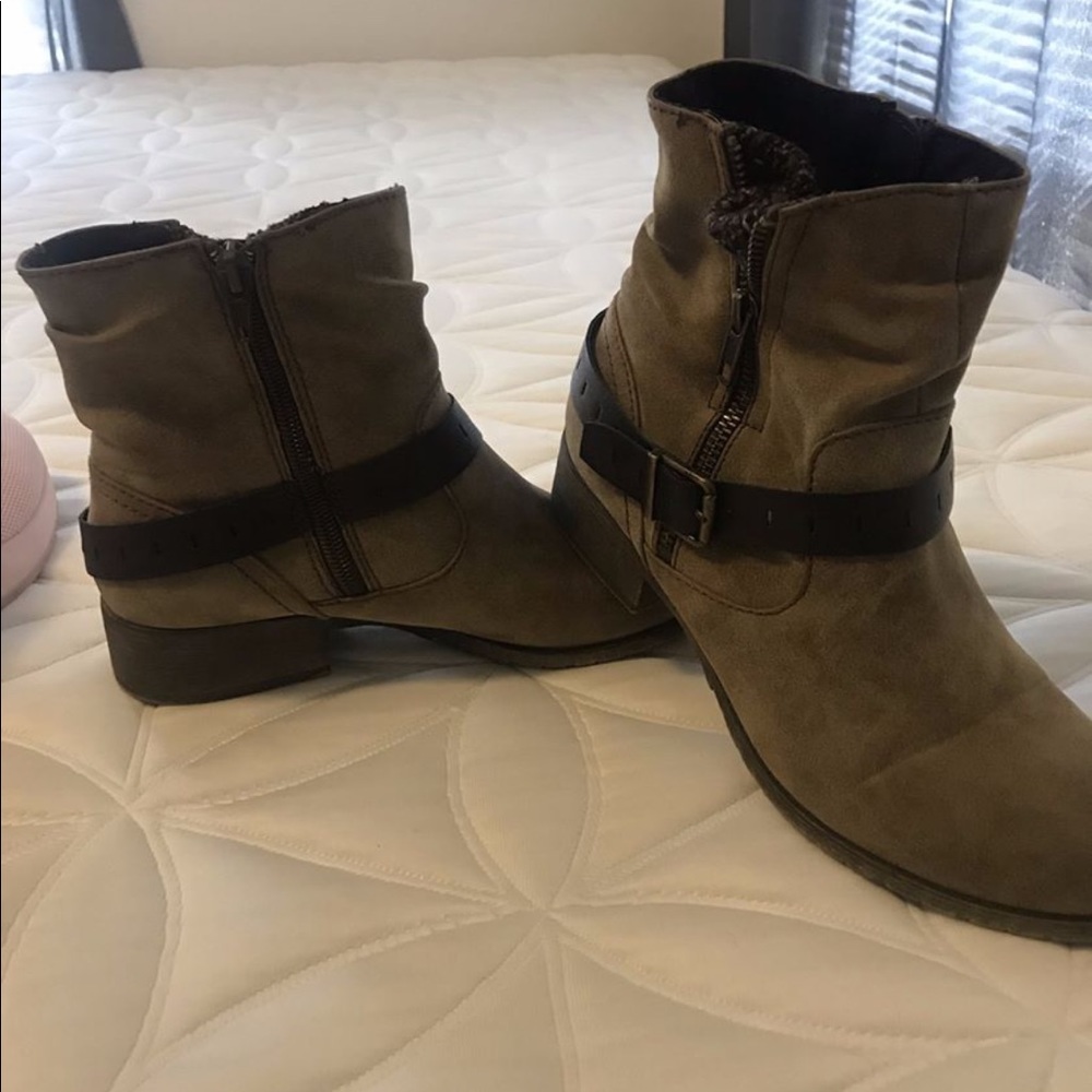 Fall boots